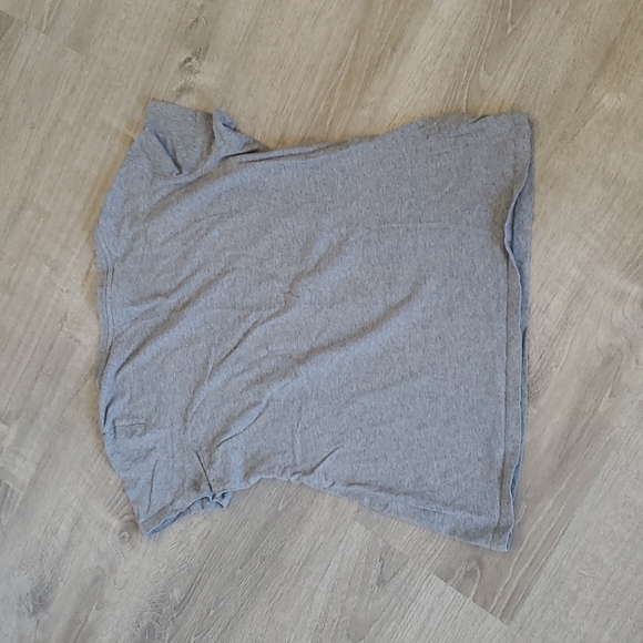 Large Grey Tee - Picture 4 of 4